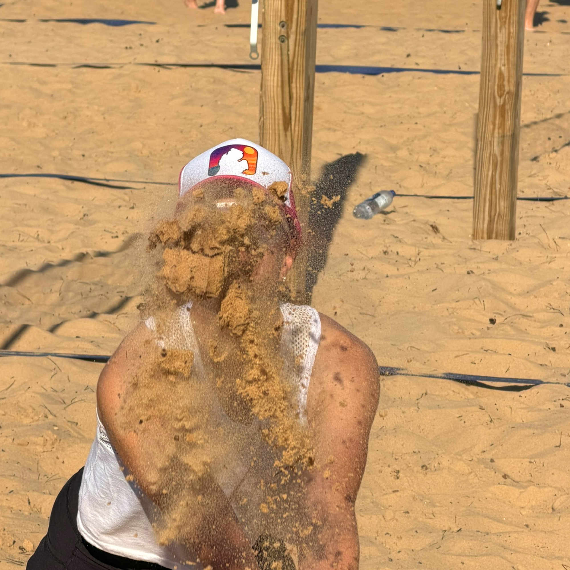 COLORFUL BEACH TRUCKER